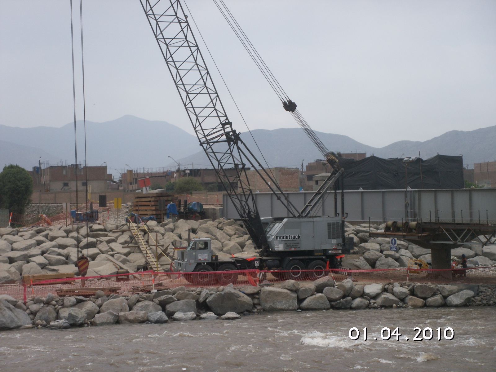Grua 140tons